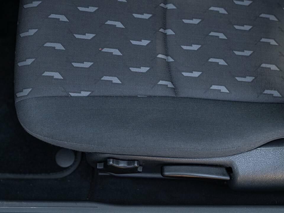 Image 27/50 of Mercedes-Benz C 320 Sportcoupé (2003)