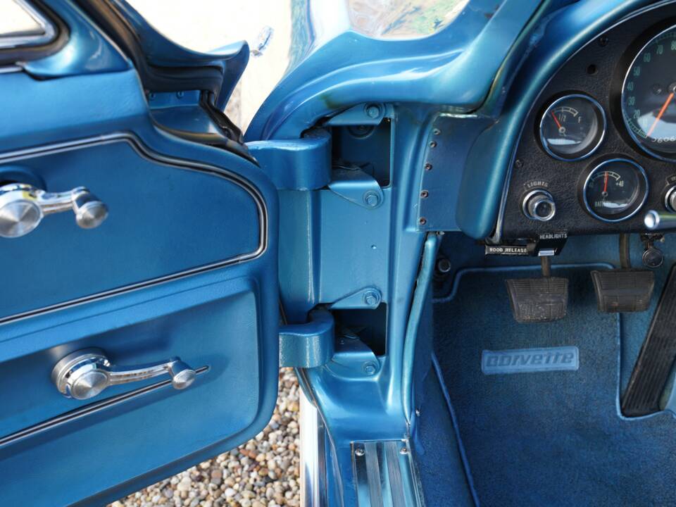 Imagen 19/50 de Chevrolet Corvette Sting Ray (1966)
