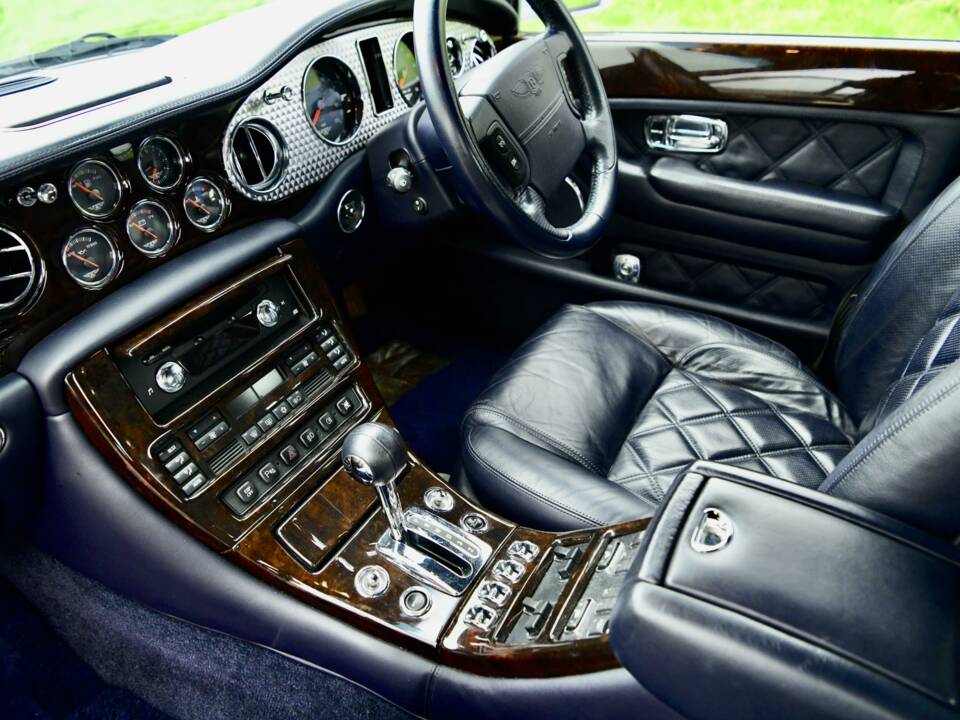 Image 48/49 of Bentley Arnage T (2003)