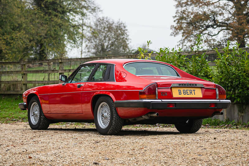 Image 4/33 of Jaguar XJ-S 3.6 (1991)