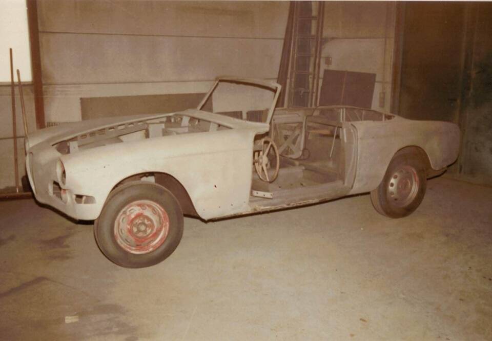 Immagine 41/58 di BMW 503 (1959)