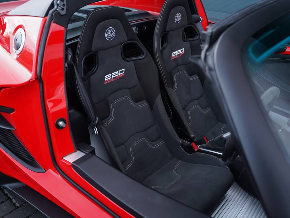 Image 13/50 of Lotus Elise Cup 250 (2017)