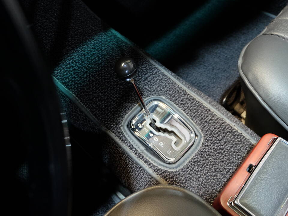 Image 37/50 of Mercedes-Benz 230 SL (1964)