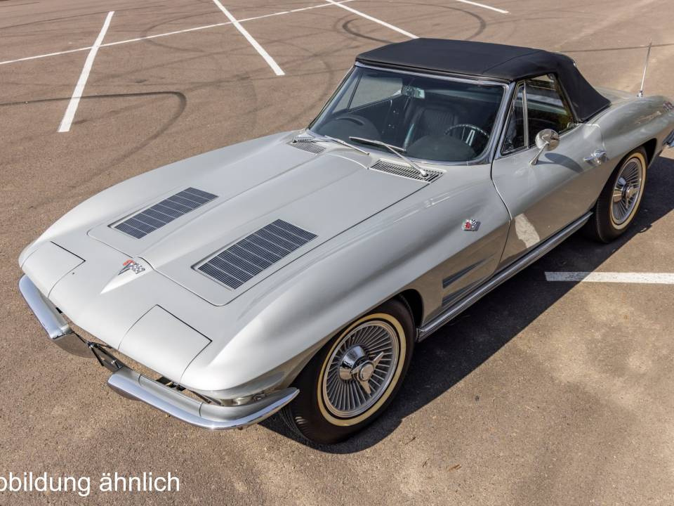 Image 2/5 of Chevrolet Corvette Sting Ray Convertible (1963)