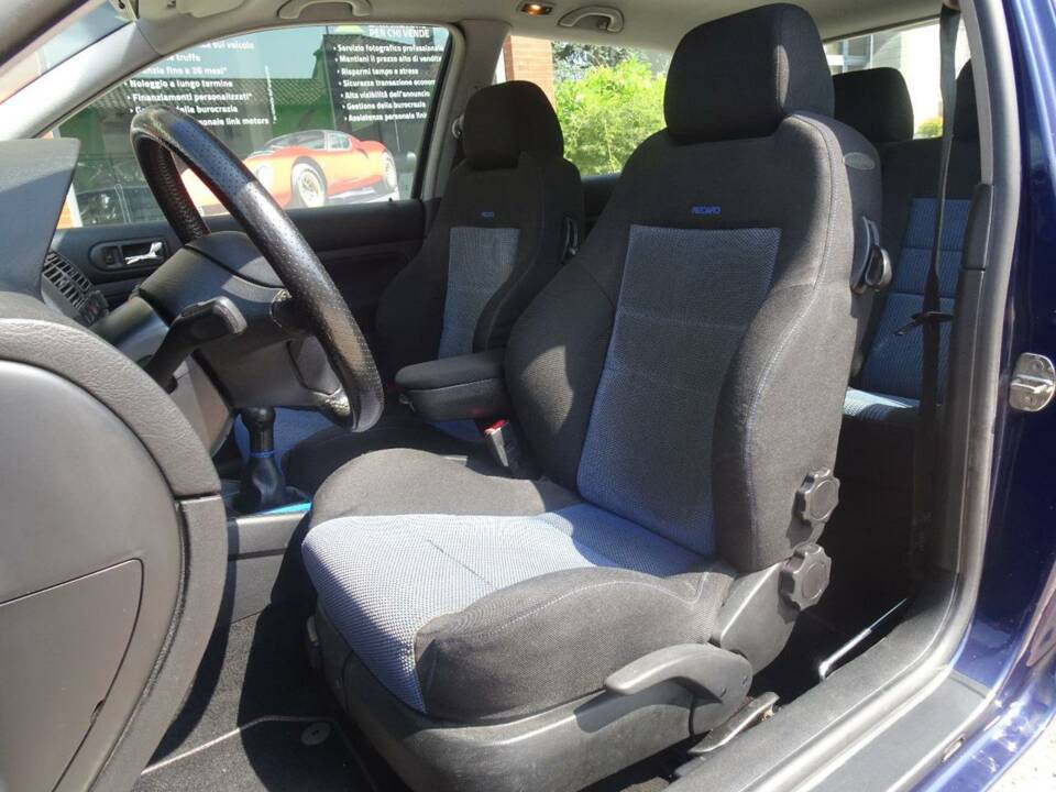 Image 4/22 of Volkswagen Golf IV 1.8T GTI (1999)