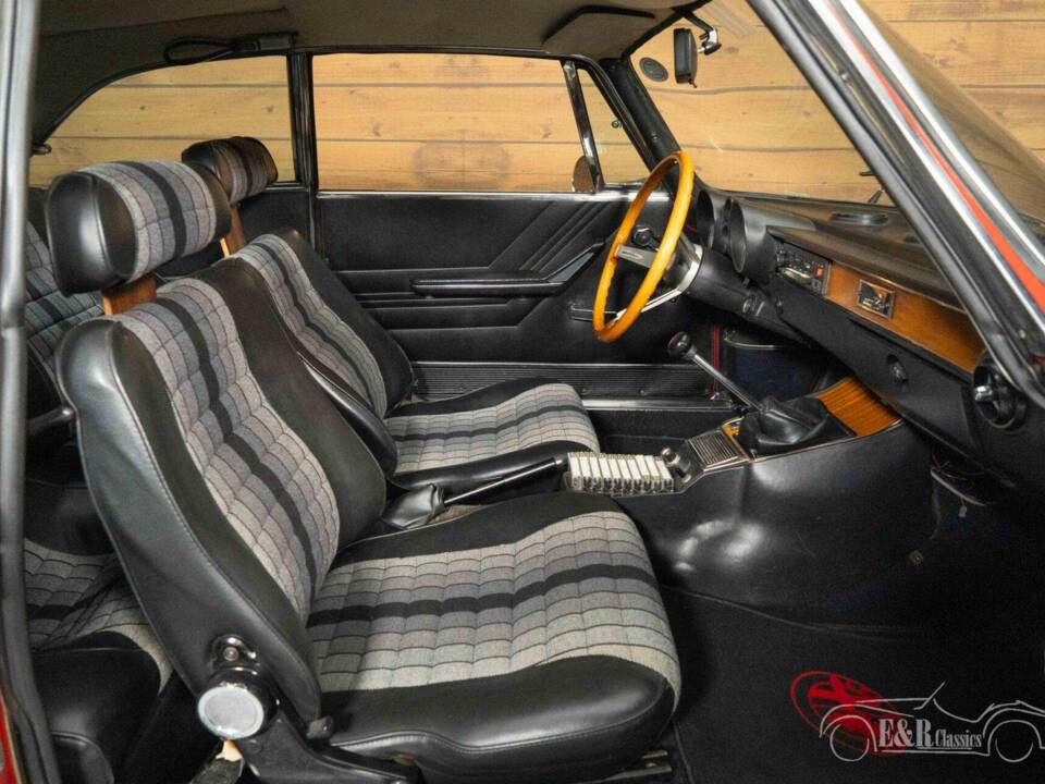 Image 8/19 of Alfa Romeo Giulia 1600 GT Junior (1975)