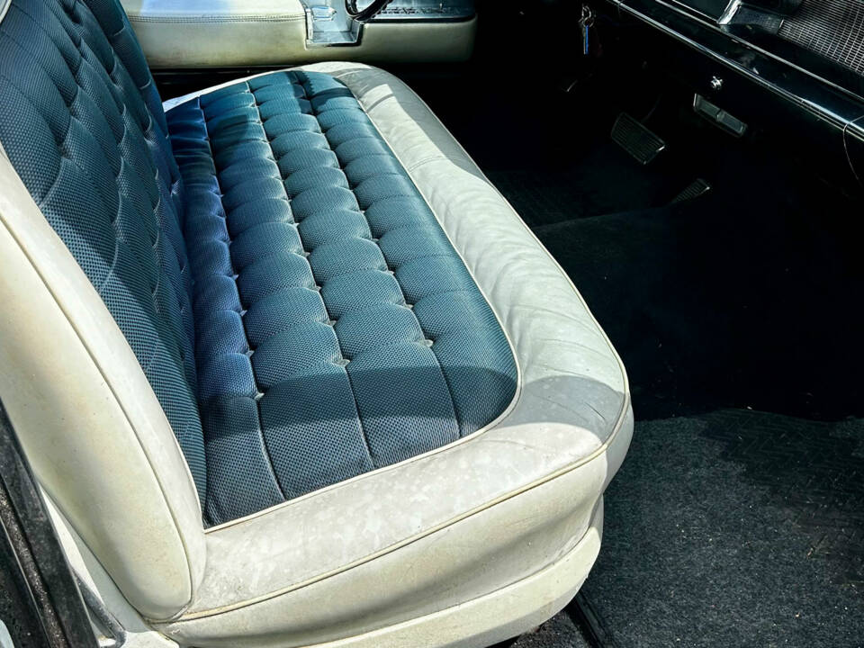 Image 7/11 of Cadillac 75 Fleetwood (1962)