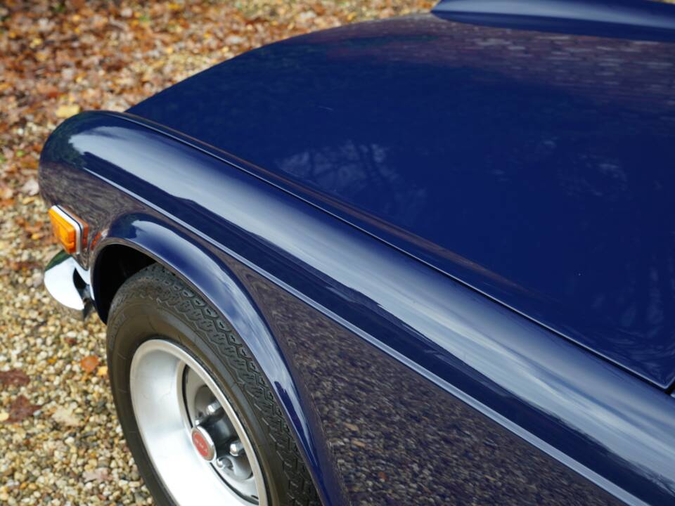 Image 42/50 of Triumph TR 6 PI (1972)