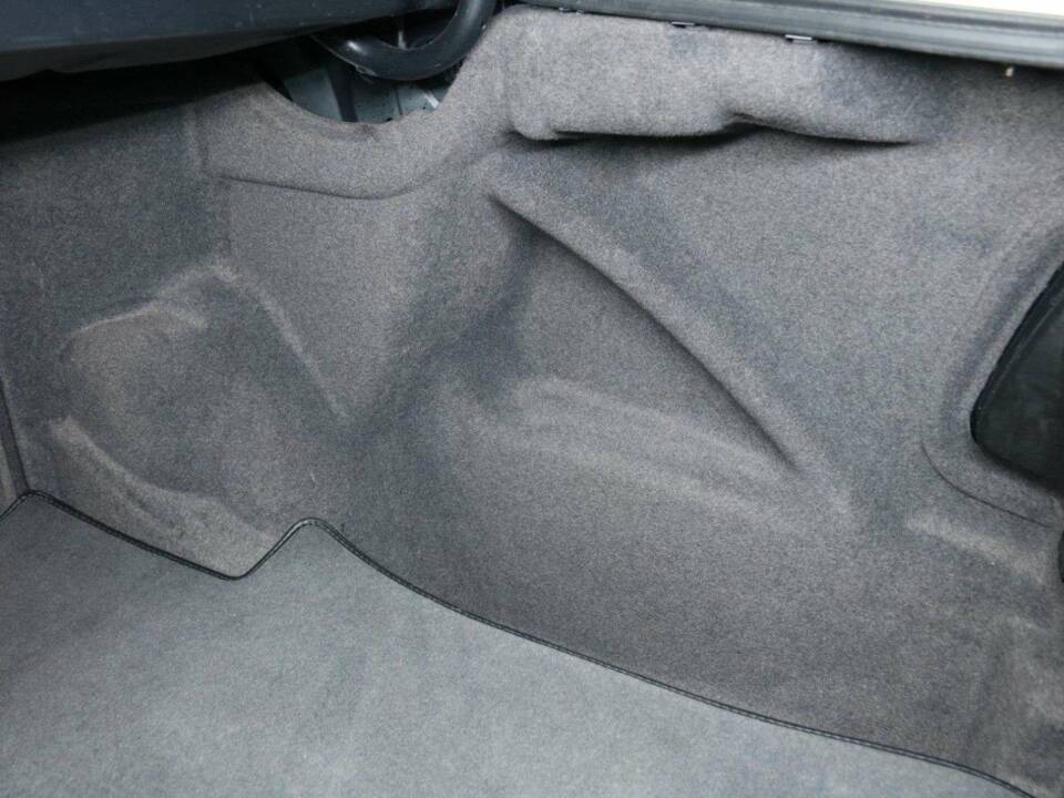 Bild 36/50 von Mercedes-Benz 300 E-24 (1992)