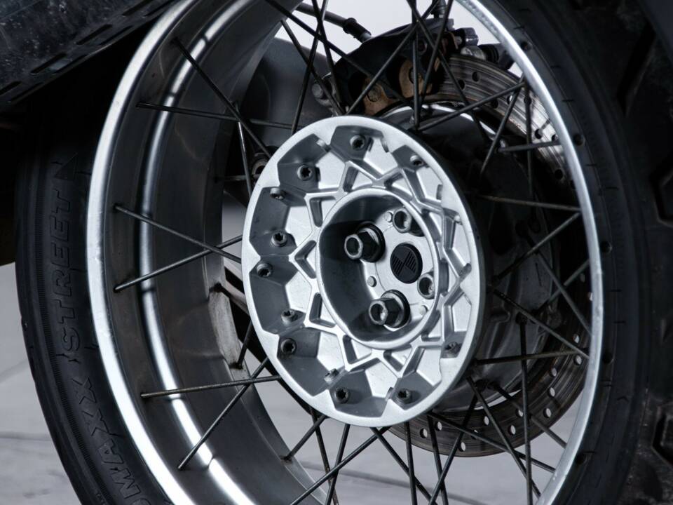 Bild 11/50 von BMW DUMMY (2001)