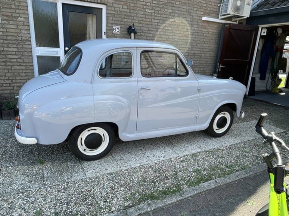 Image 8/8 of Austin A 35 (1956)