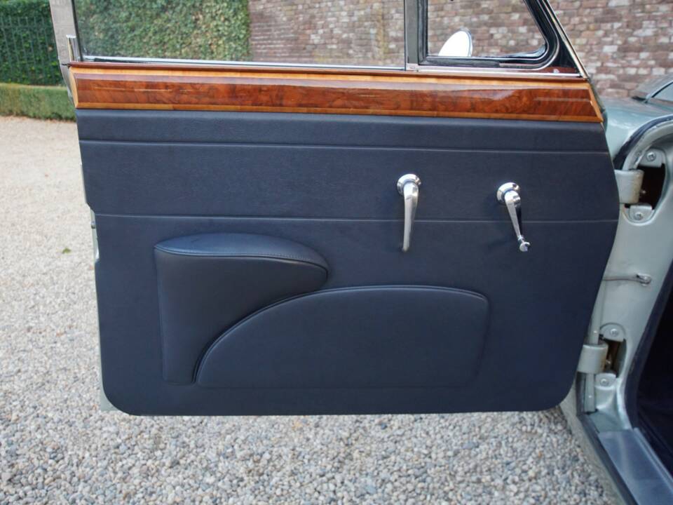 Bild 16/50 von Jaguar Mk II 3.4 (1964)