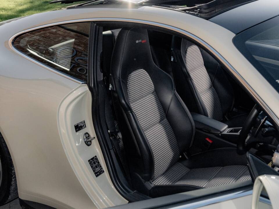 Immagine 54/71 di Porsche 911 Carrera S (2014)