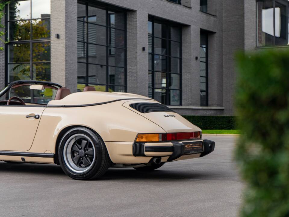 Bild 8/41 von Porsche 911 Speedster 3.2 (1989)