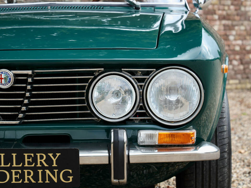 Immagine 11/50 di Alfa Romeo 2000 GTV (1973)