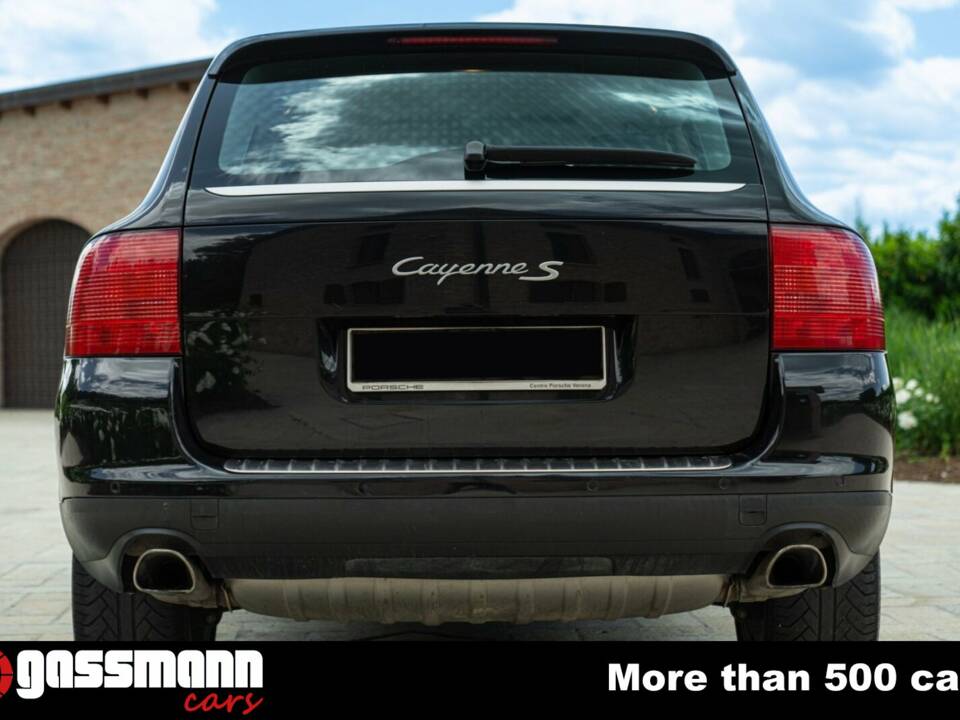 Bild 8/15 von Porsche Cayenne S (2003)