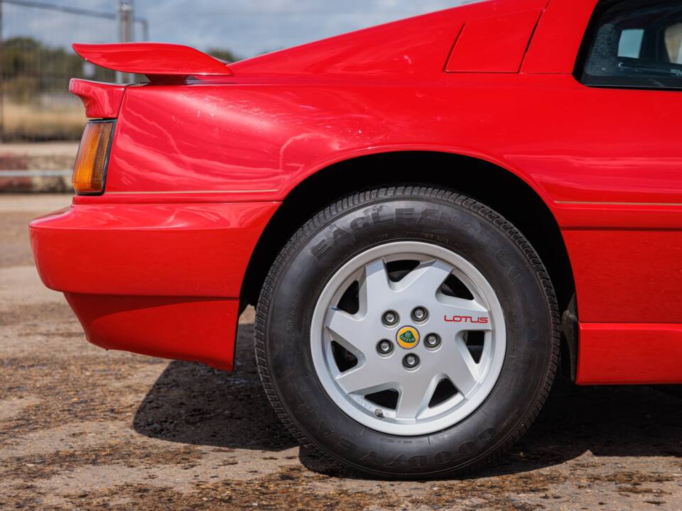 Afbeelding 11/47 van Lotus Esprit Turbo HC (1989)