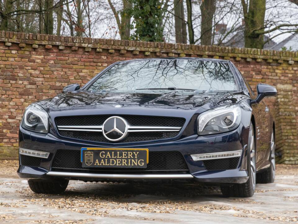 Immagine 13/50 di Mercedes-Benz SL 63 AMG (2012)