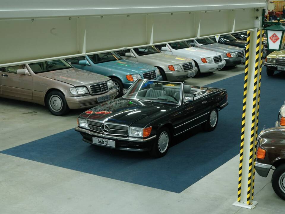 Image 48/50 de Mercedes-Benz 560 SL (1988)