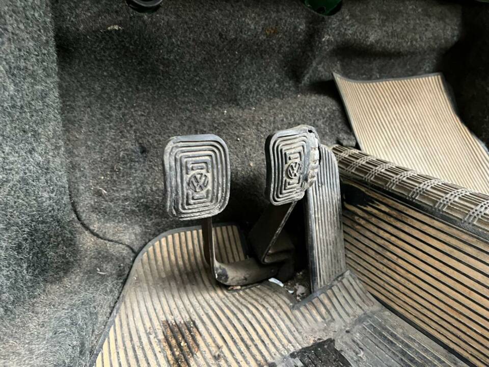 Bild 29/43 von Volkswagen Beetle 1200 (1970)