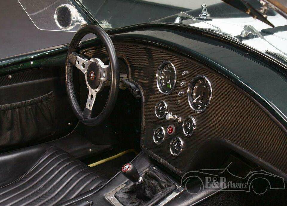 Image 14/19 of AC Cobra Replica (1989)