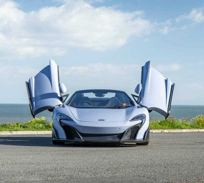 Image 14/37 of McLaren 675LT Spider (2016)