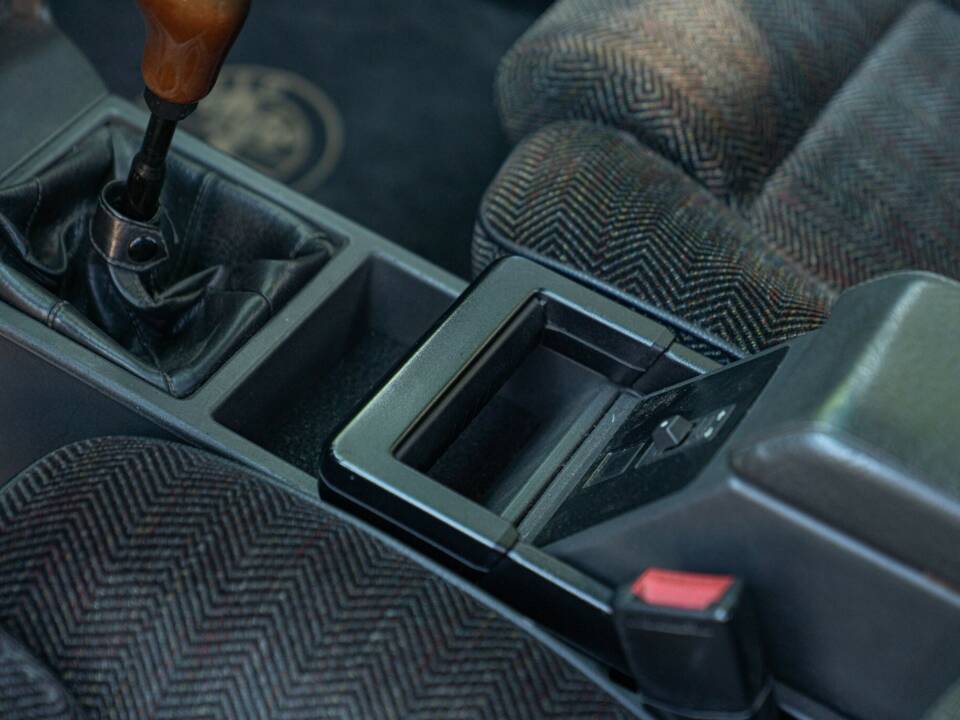 Bild 30/50 von Alfa Romeo 75 2.0 Twin Spark (1989)