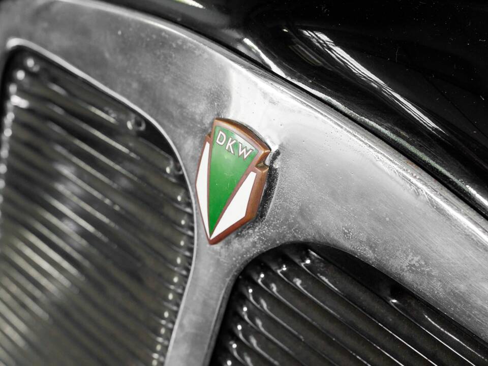 Bild 6/48 von DKW Front Luxus Sport (1937)