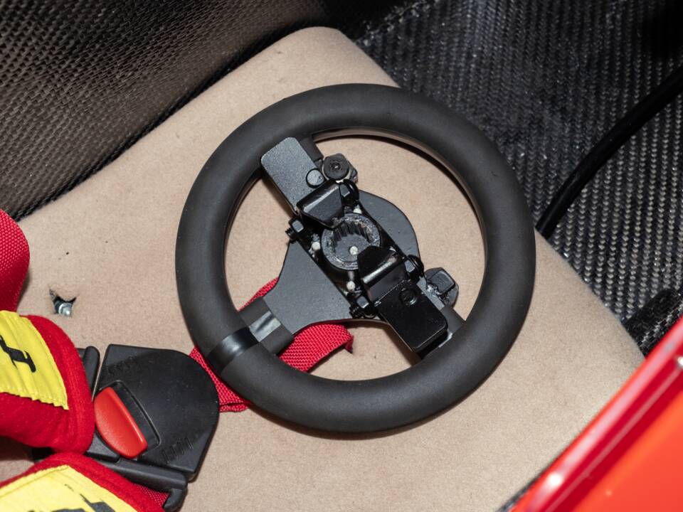 Image 48/85 of Ferrari 641 (1990)