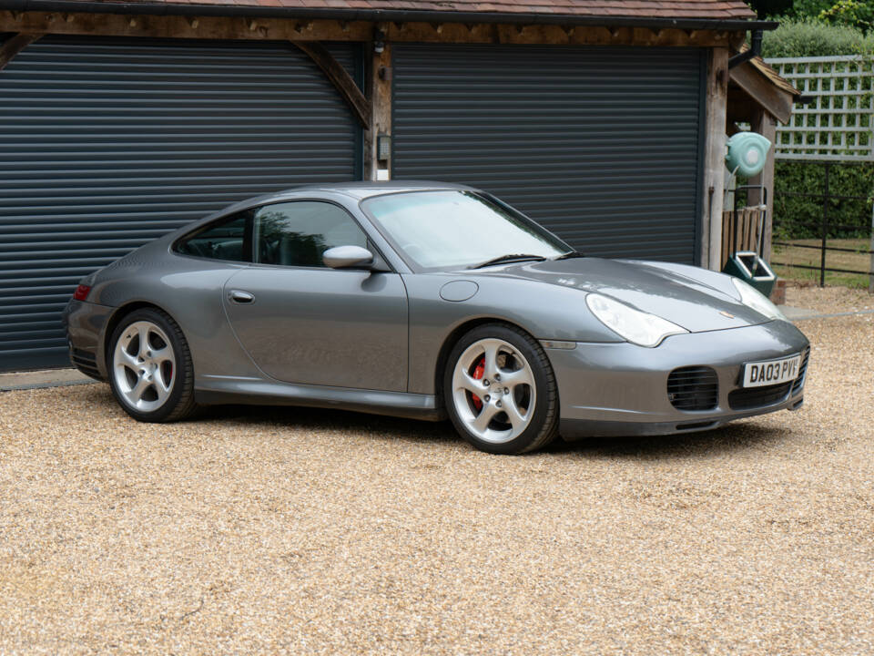 Image 46/50 of Porsche 911 Carrera 4S (2003)