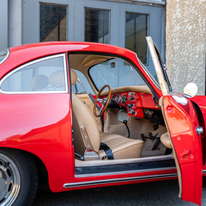 Image 6/14 of Porsche 356 C 1600 (1965)