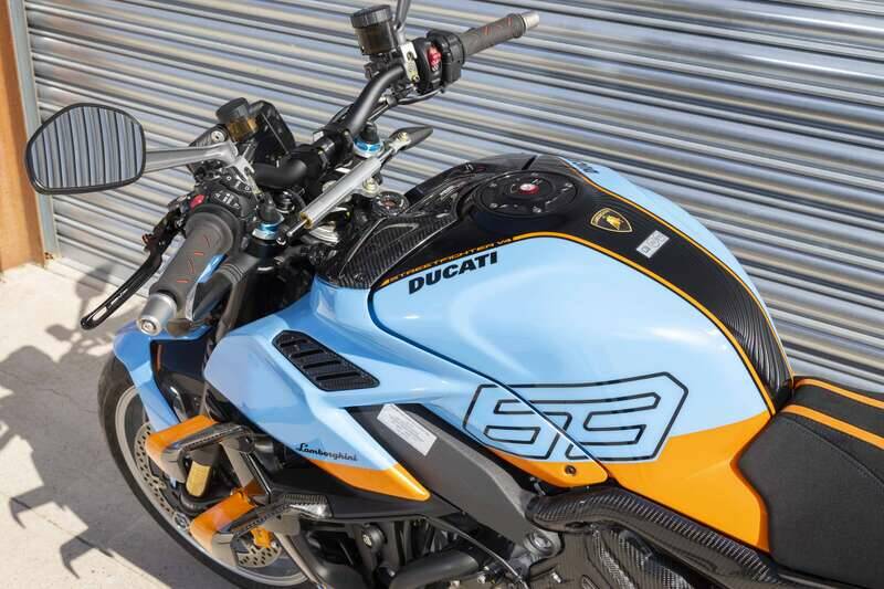 Image 38/50 of Ducati Streetfighter V4 Lamborghini (2024)