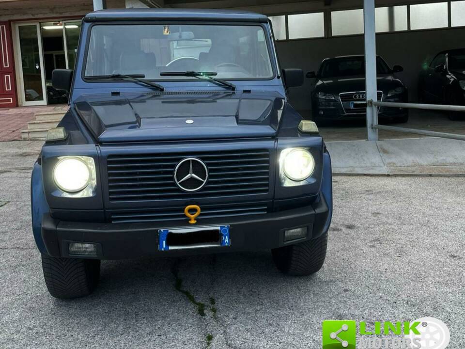 Bild 3/10 von Mercedes-Benz 300 GD (kurz) (1990)