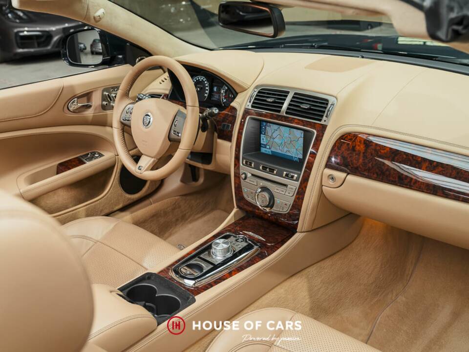 Afbeelding 17/25 van Jaguar XKR (2010)