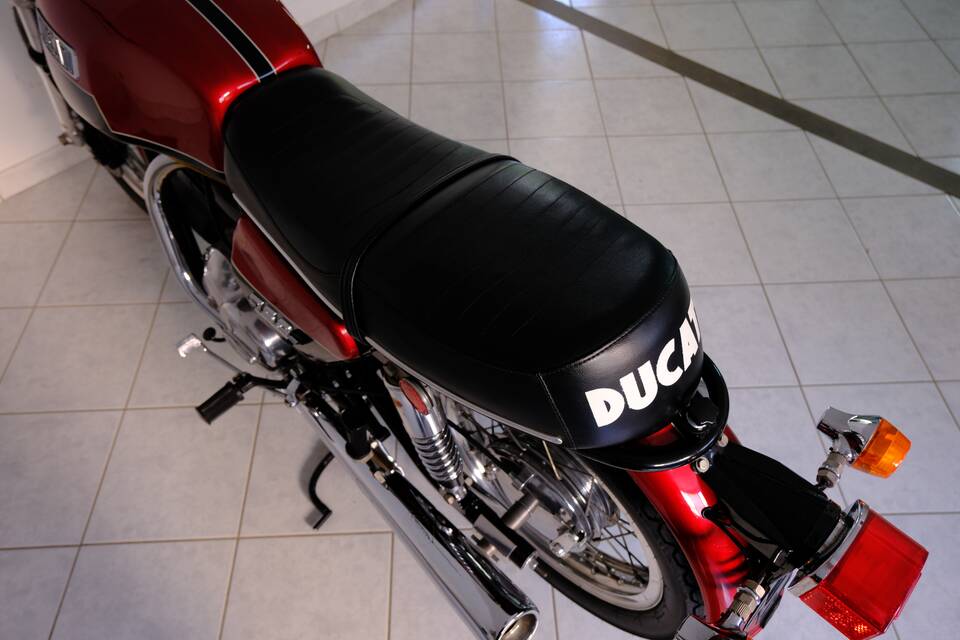 Immagine 76/96 di Ducati 750 GT (1974)