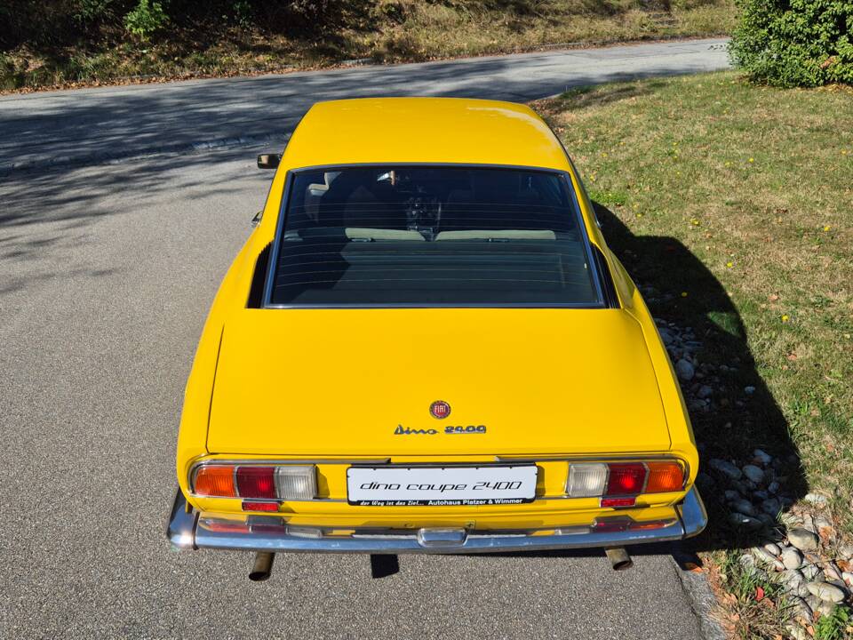 Immagine 5/51 di FIAT Dino 2400 Coupe (1971)