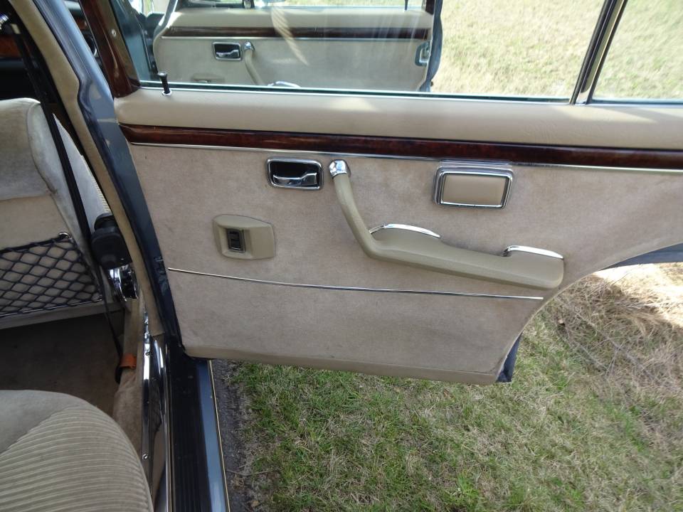 Image 34/49 of Mercedes-Benz 300 SEL (1968)