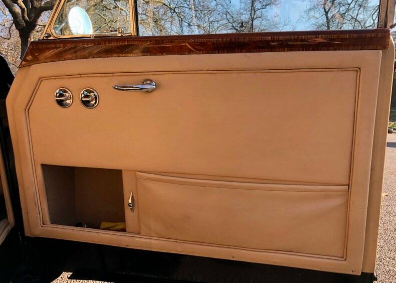 Image 41/50 of Bentley R-Type Continental (1954)