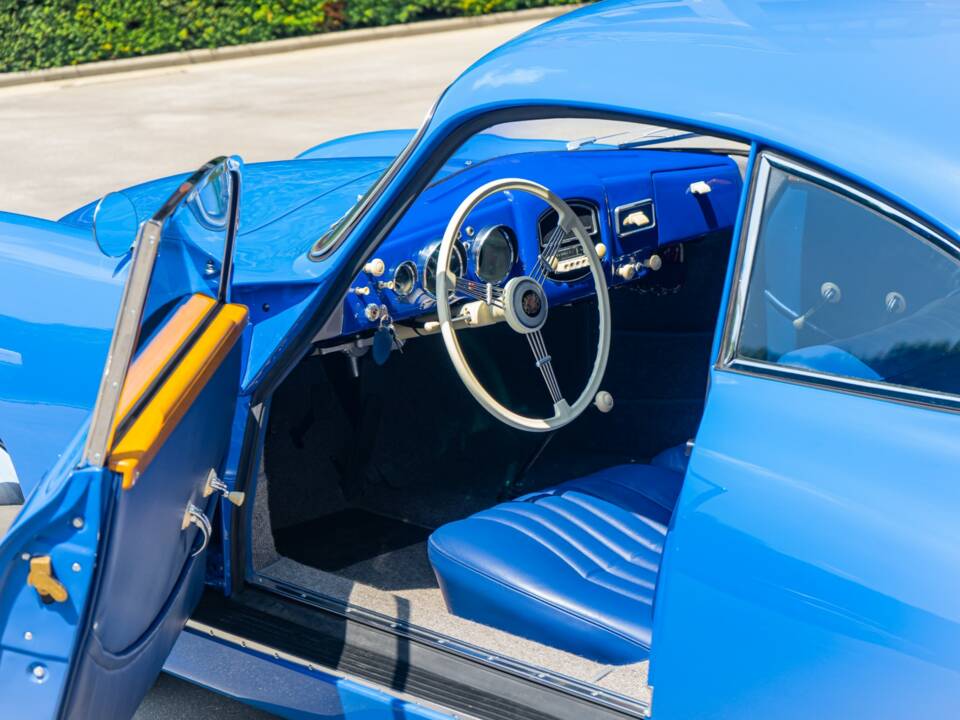 Immagine 26/53 di Porsche 356 1300 (1952)