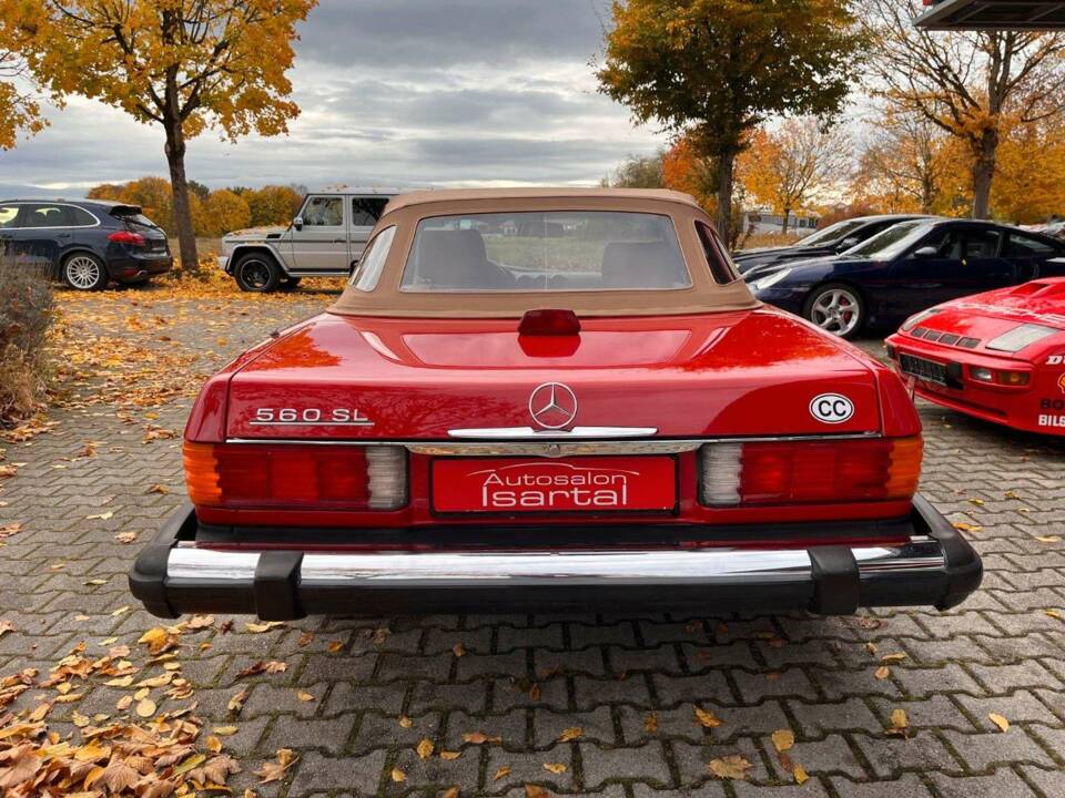 Bild 10/22 von Mercedes-Benz 560 SL (1986)