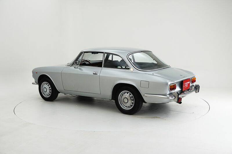 Bild 4/15 von Alfa Romeo 1750 GT Veloce (1971)