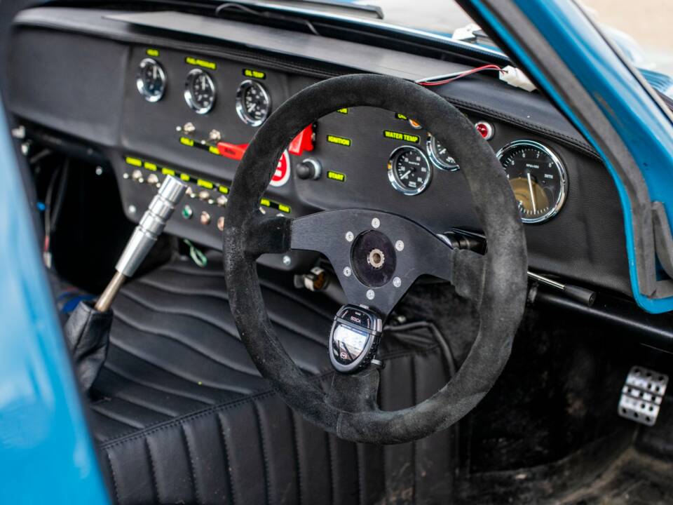 Image 9/18 of TVR Griffith 400 (1965)