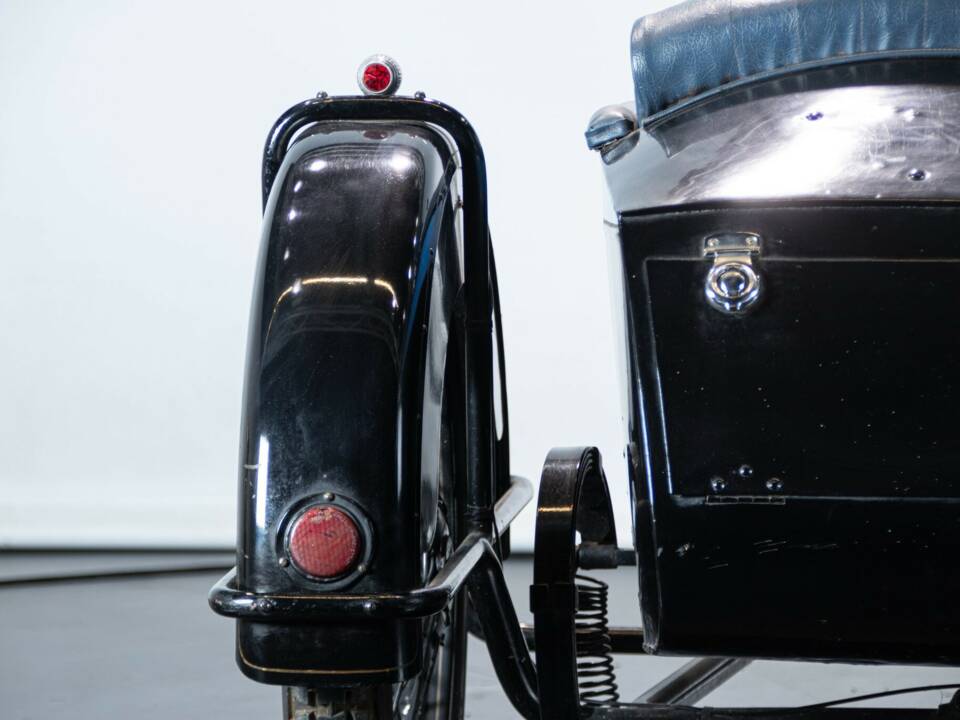 Image 17/50 of Triumph SD (1929)