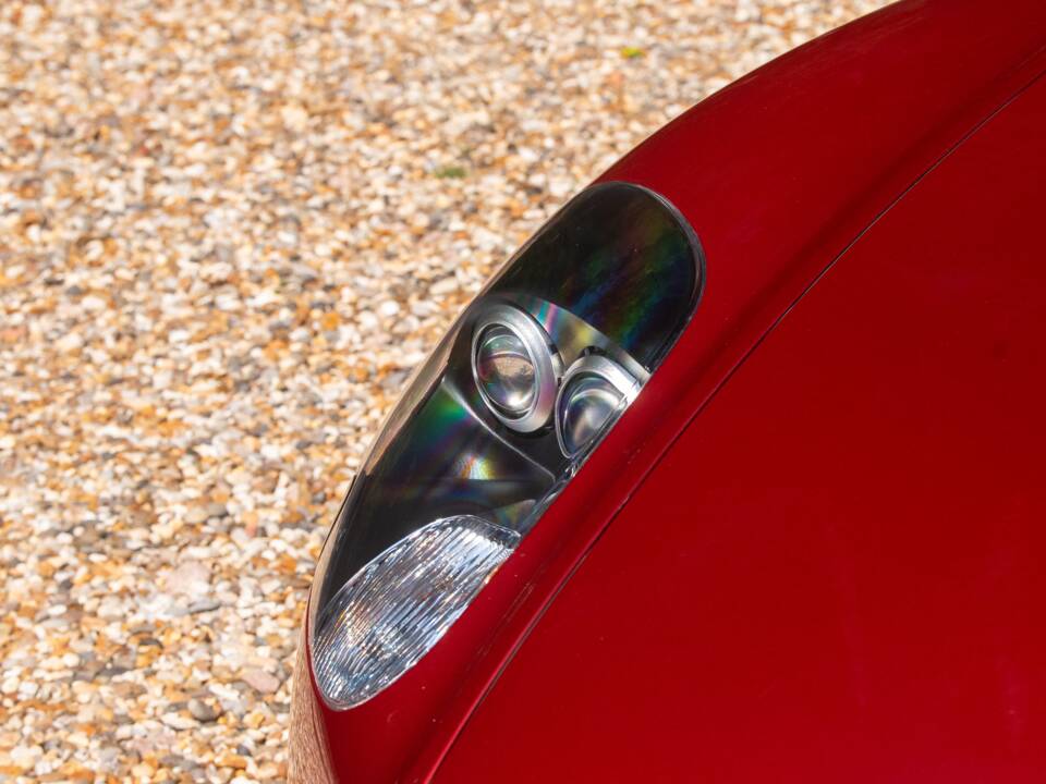 Image 41/50 of Aston Martin DB 9 Volante (2006)