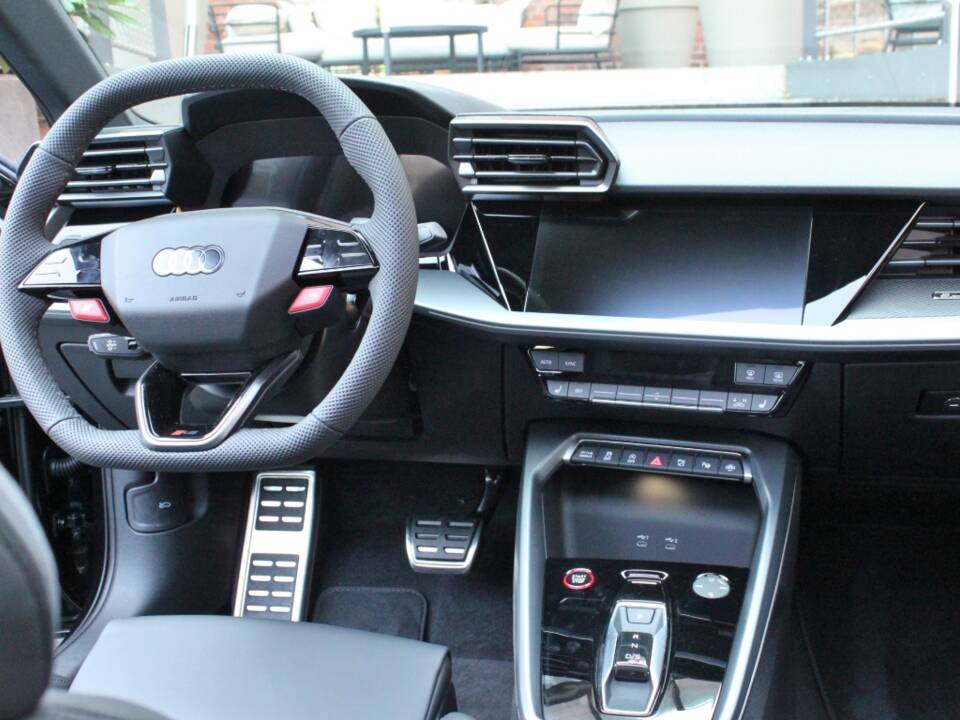 Bild 12/22 von Audi RS3 Sportback (2025)