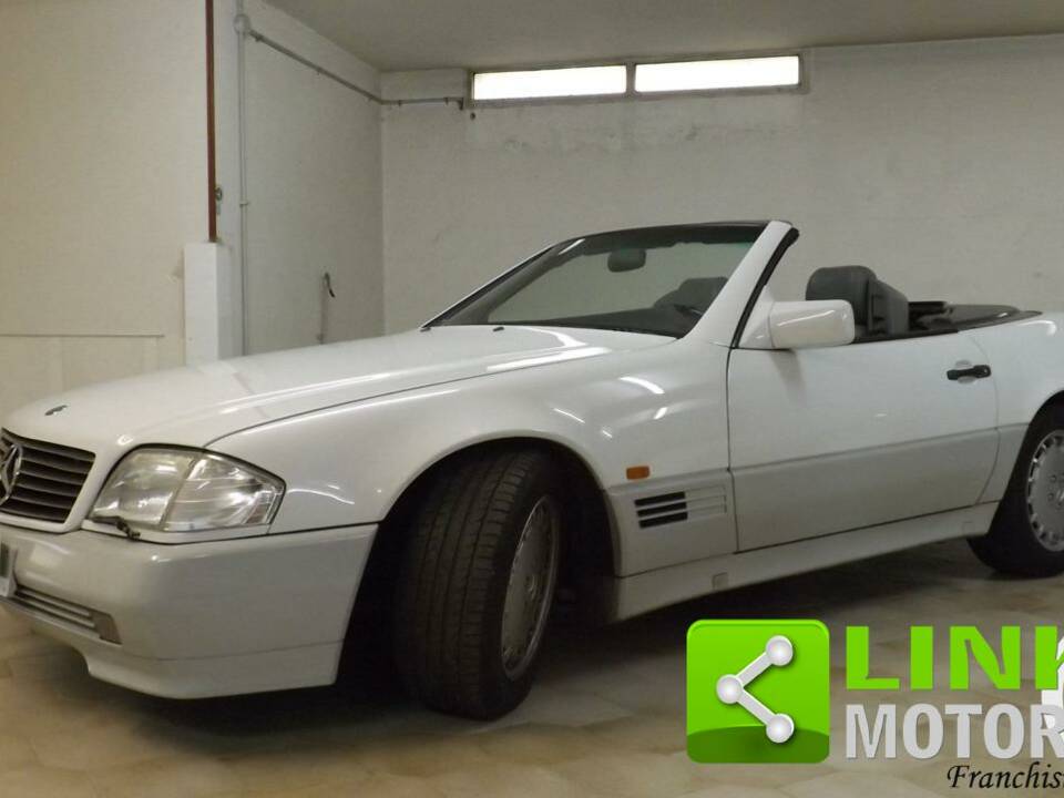 Image 1/10 de Mercedes-Benz 300 SL-24 (1989)