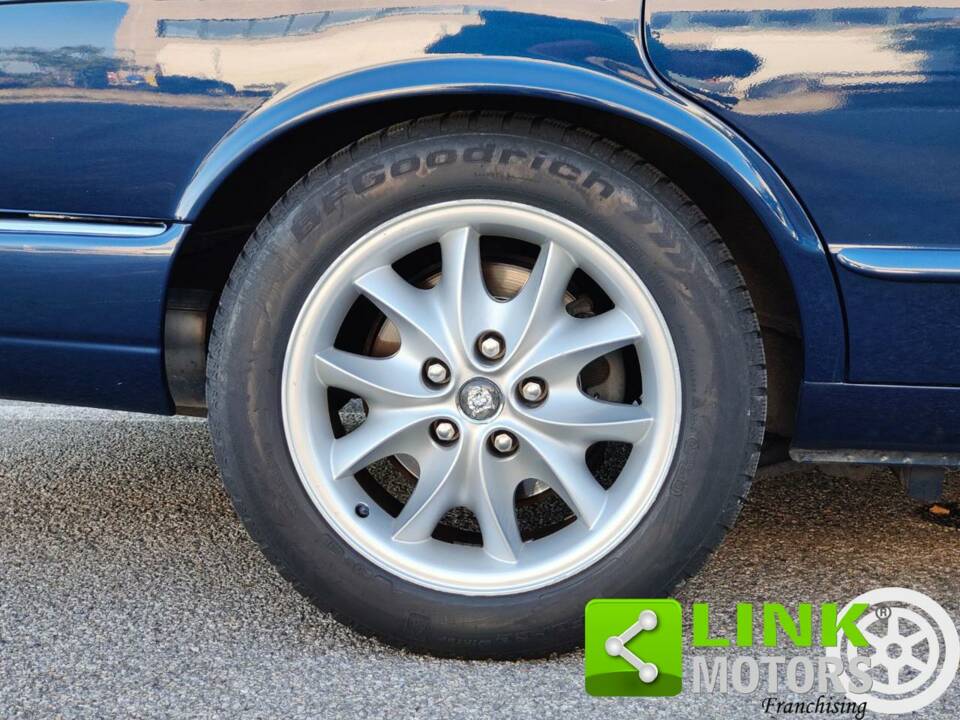 Afbeelding 8/10 van Jaguar XJ 8 4.0 Executive (1998)
