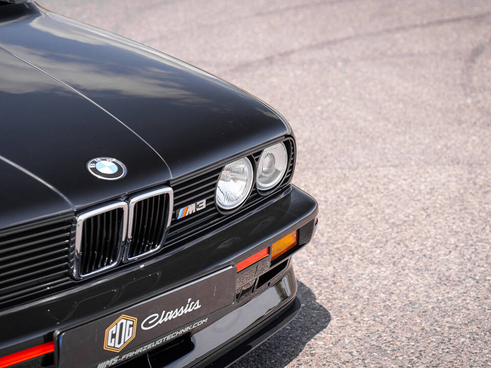 Image 16/91 de BMW M3 Sport Evo (1990)