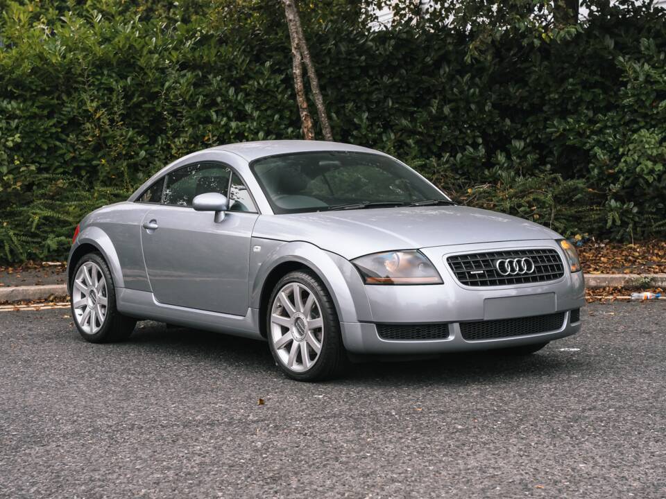 Immagine 28/50 di Audi TT 1.8 T quattro (2006)