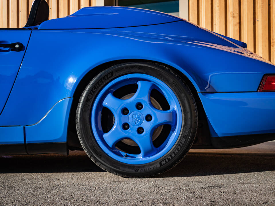 Image 9/49 of Porsche 911 Speedster (1993)